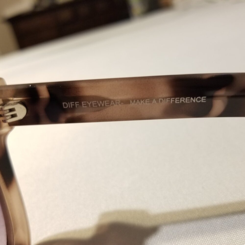 Diff Grey Tortoiseshell Sunglasses W/Purple Lenses - image 5